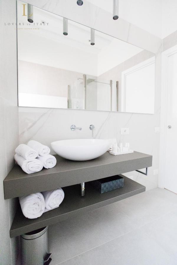 Loversinitaly Romantic Apartments - Altana And Jacuzzi เวนิส ภายนอก รูปภาพ