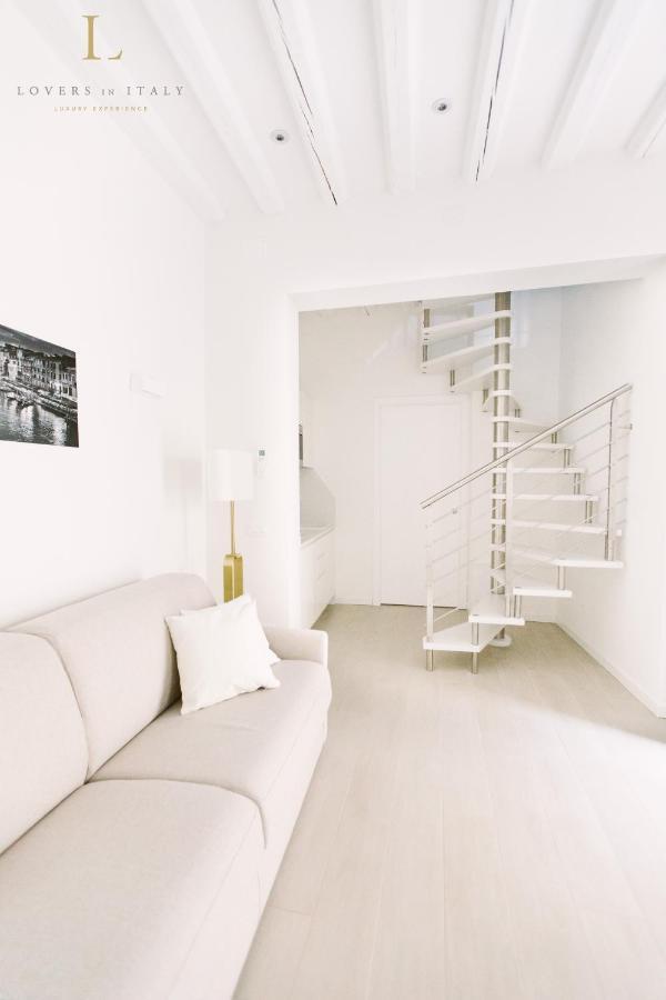 Loversinitaly Romantic Apartments - Altana And Jacuzzi เวนิส ภายนอก รูปภาพ