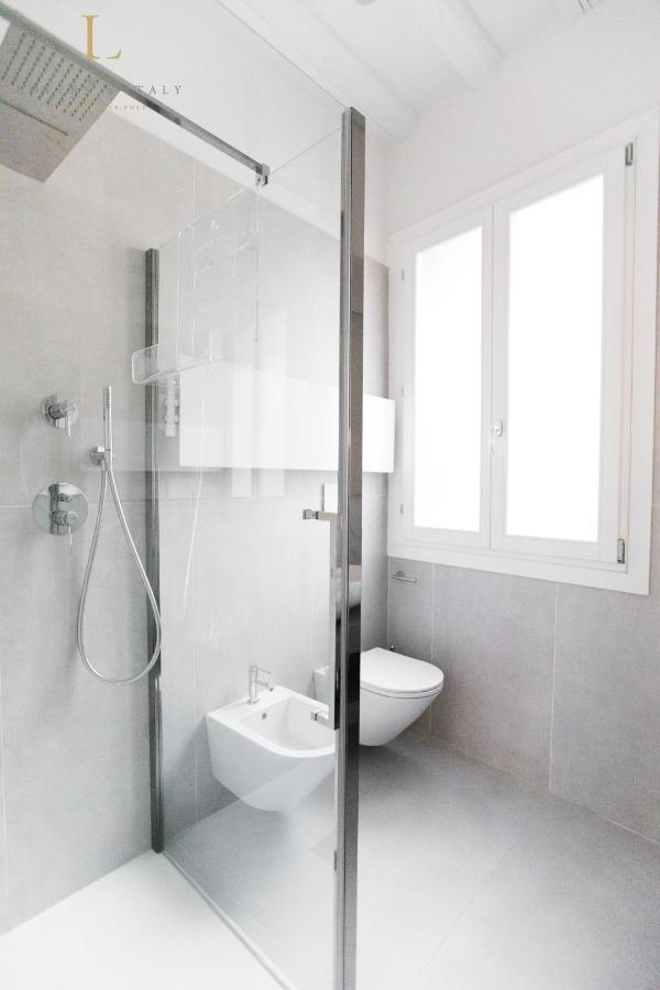 Loversinitaly Romantic Apartments - Altana And Jacuzzi เวนิส ภายนอก รูปภาพ
