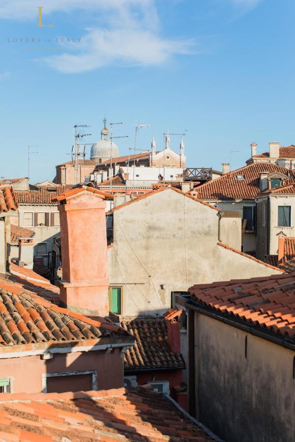 Loversinitaly Romantic Apartments - Altana And Jacuzzi เวนิส ภายนอก รูปภาพ