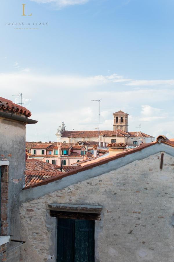 Loversinitaly Romantic Apartments - Altana And Jacuzzi เวนิส ภายนอก รูปภาพ